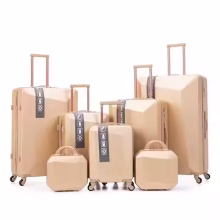 ست چمدان سبک 7 تکه طراح، کیف‌های مسافرتی ABS ترولی با آستر پلی‌استر
